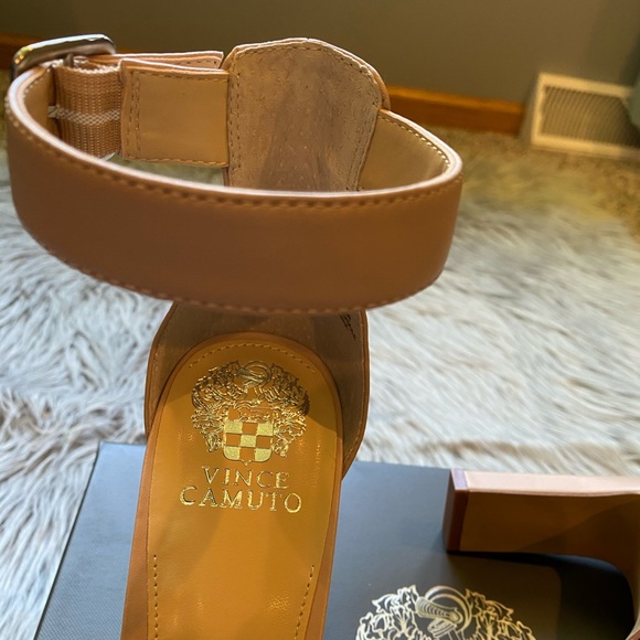 FLASH SALE Vince Camuto VpBendiva Petal Pink Heels - Picture 6 of 7